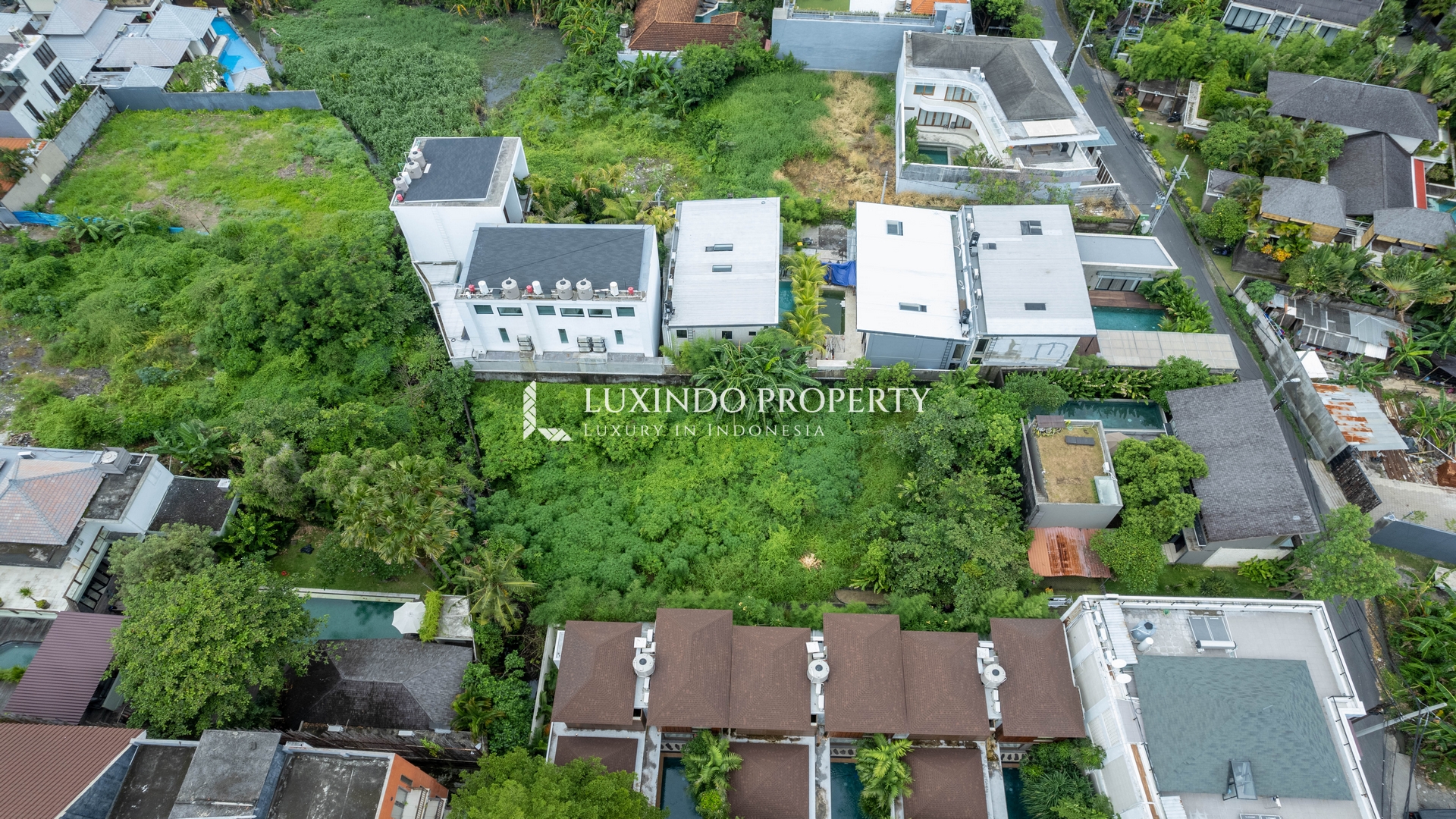 BERAWA – PRIME FREEHOLD LAND IN THE HEART OF BERAWA (FHL554)